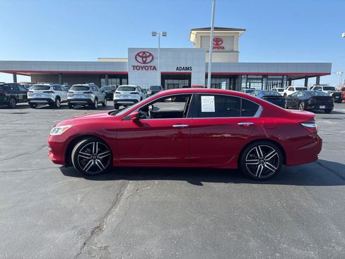 Used 2017 Honda Accord Sport Special Edition image 4