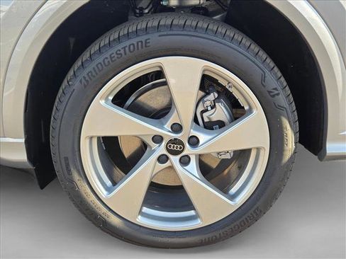 New 2025 Audi Q5 Premium Plus image 10