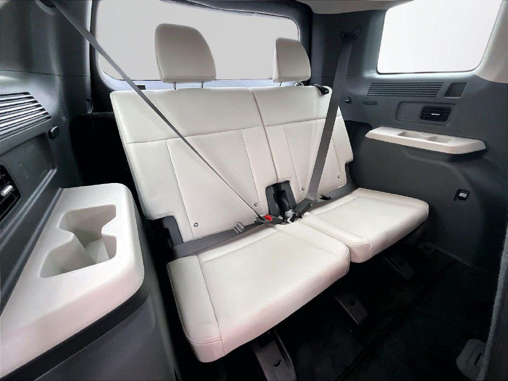 Used 2025 Hyundai Santa Fe SEL FWD image 26