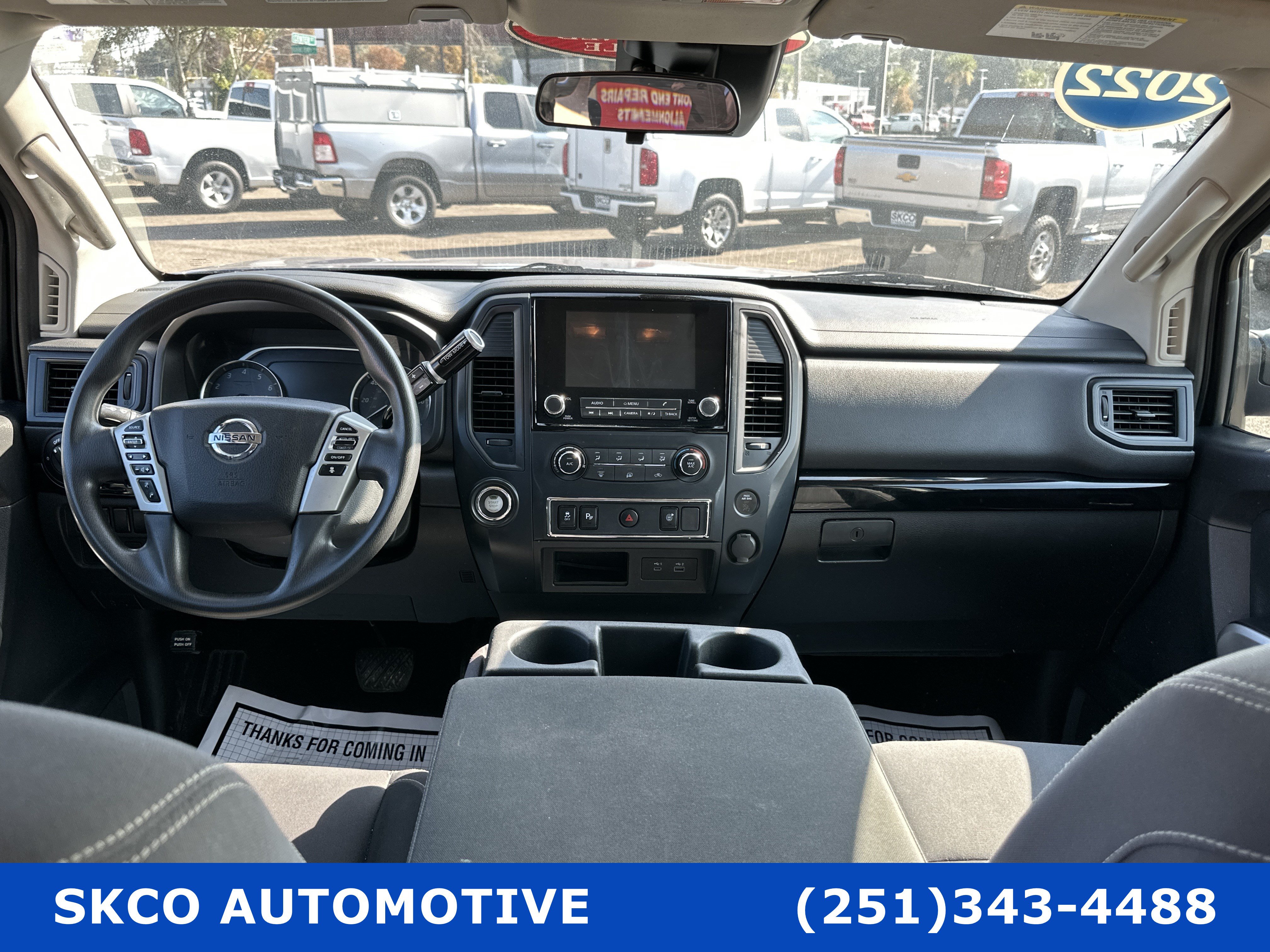 Used 2022 Nissan Titan SV RWD image 15