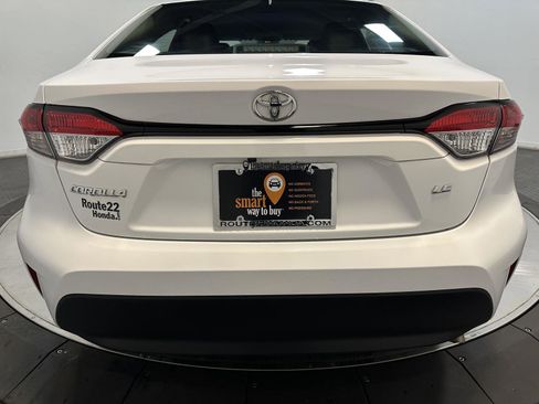 Used 2023 Toyota Corolla LE image 12