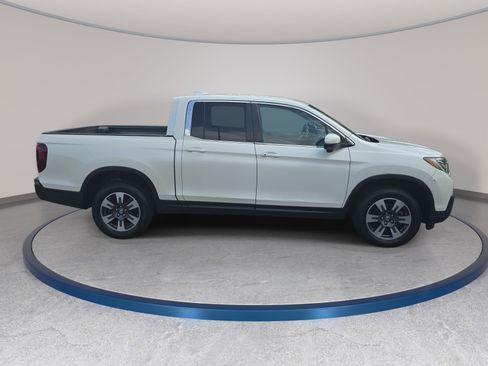 Used 2017 Honda Ridgeline RTL-T image 4