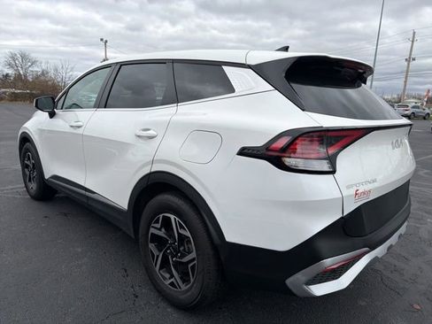 Used 2024 Kia Sportage LX image 5