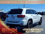 Used 2019 Jeep Grand Cherokee Laredo image 3