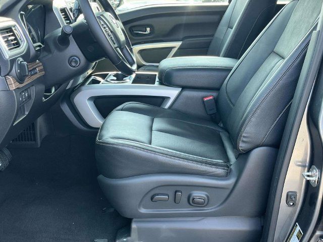 Used 2019 Nissan Titan SL RWD image 13