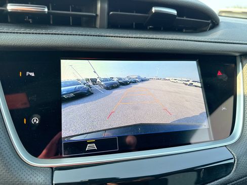Used 2025 Cadillac XT6 Luxury FWD image 24