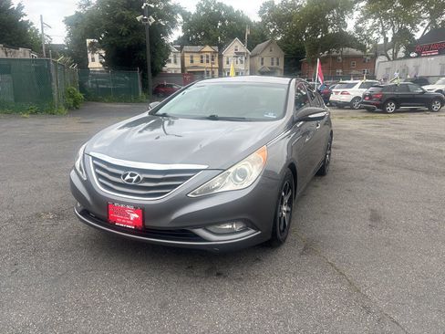 Used 2012 Hyundai Sonata GLS FWD image 2