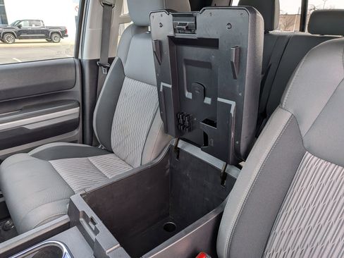 Used 2015 Toyota Tundra SR5 w/ TRD Off Road Package image 20