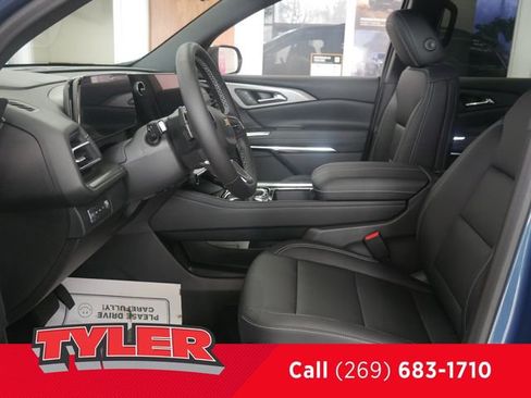 New 2026 Chevrolet Traverse LT w/ Driver Confidence Package image 31