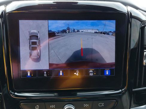 Used 2022 Chevrolet Traverse High Country image 35