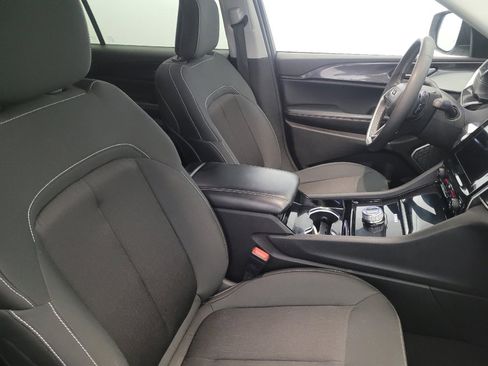 Used 2022 Jeep Grand Cherokee L Laredo w/ Luxury Tech Group I image 21