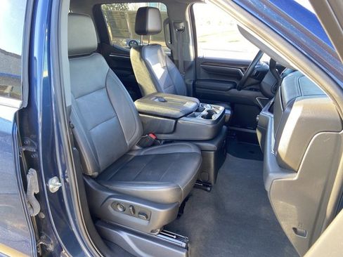 Used 2023 GMC Sierra 1500 SLT image 19