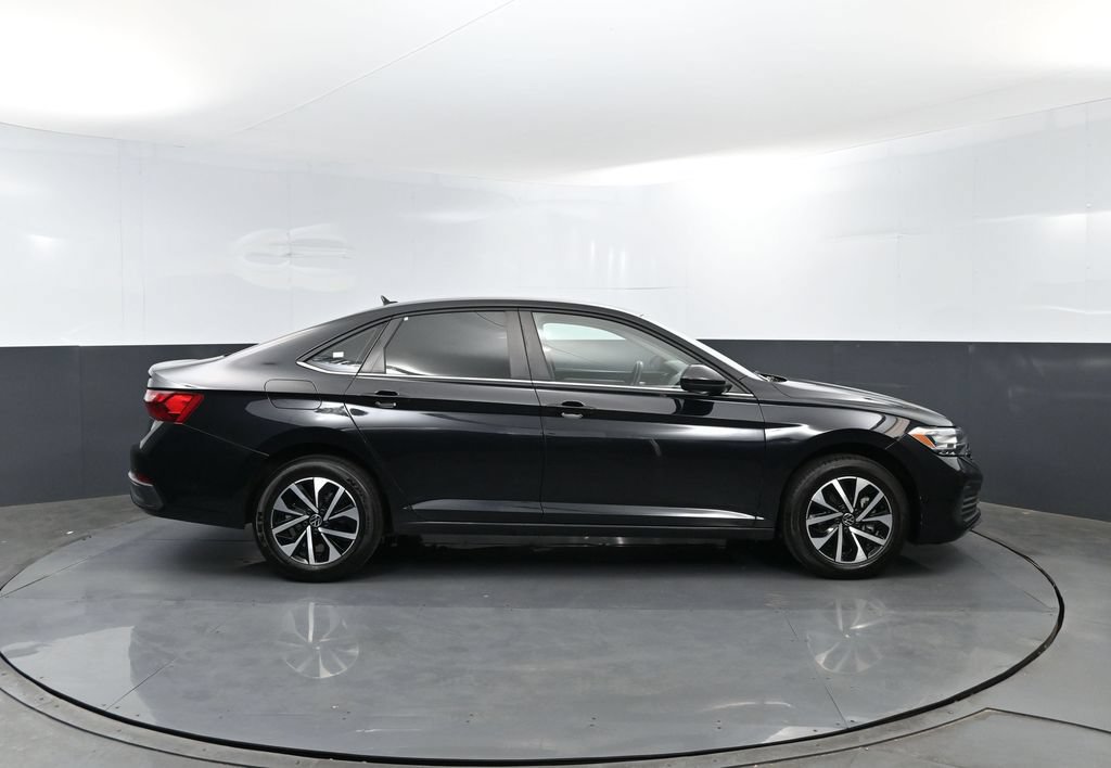 Used 2024 Volkswagen Jetta S FWD image 4