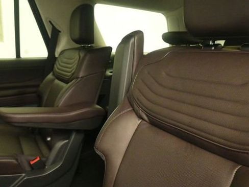 New 2026 Ford Expedition Platinum AWD/4WD image 11