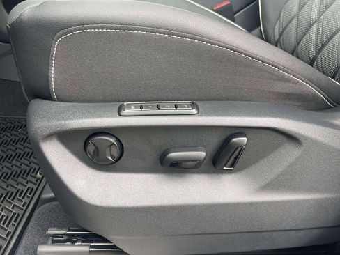 New 2026 Volkswagen Atlas SE image 19