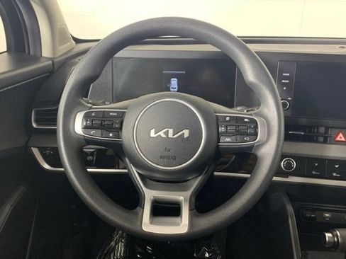 Used 2024 Kia Sportage LX AWD/4WD image 27