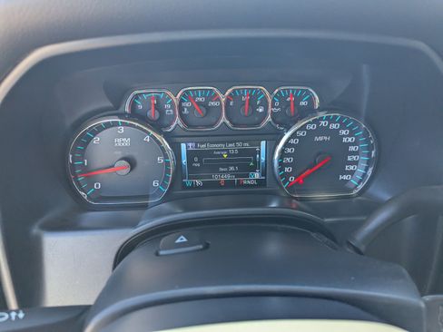 Used 2018 Chevrolet Silverado 1500 LT RWD image 15
