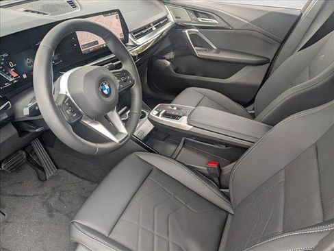 Used 2026 BMW X2 xDrive28i w/ Convenience Package AWD/4WD image 3