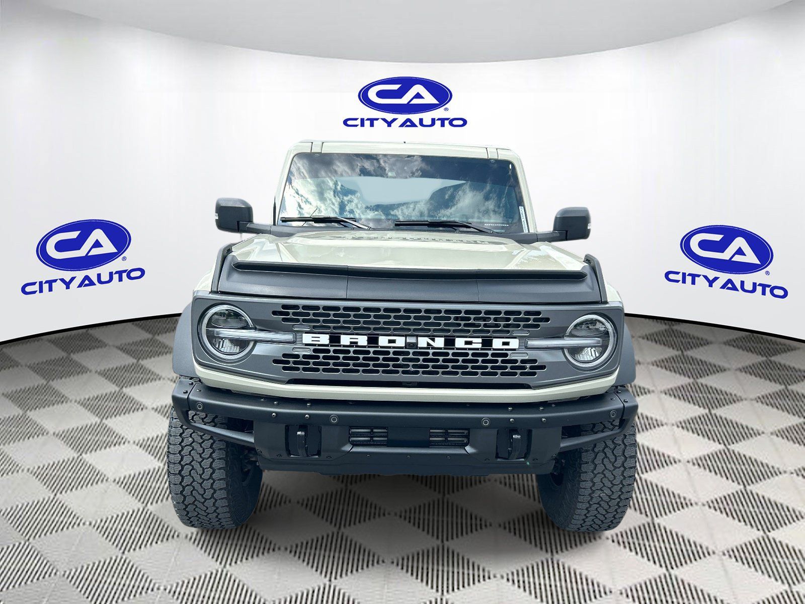 Used 2025 Ford Bronco Badlands AWD/4WD image 10
