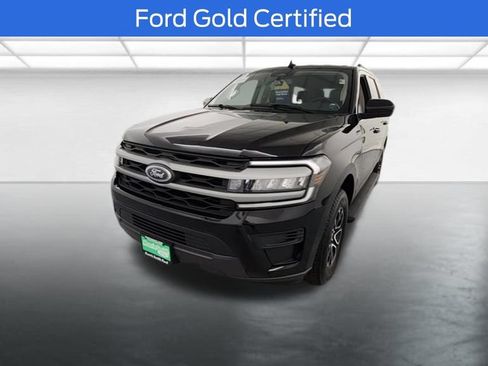 Used 2024 Ford Expedition XLT AWD/4WD image 2