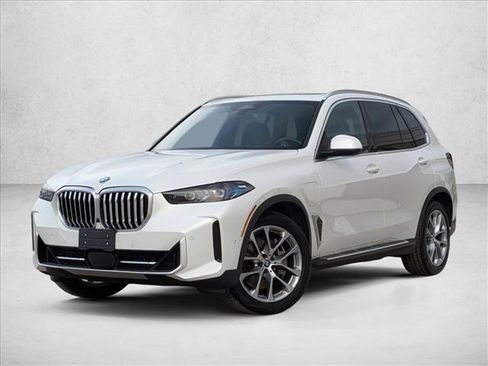Used 2025 BMW X5 xDrive50e AWD/4WD image 1