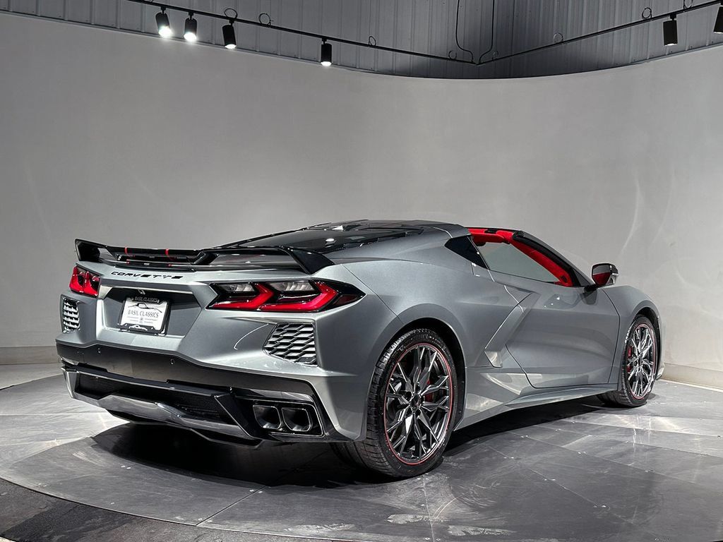 Used 2024 Chevrolet Corvette Stingray Premium Cpe w/ Z51 Performance Package RWD image 6