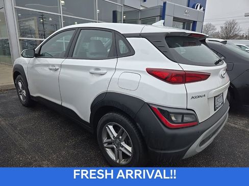 Used 2023 Hyundai Kona SE image 4