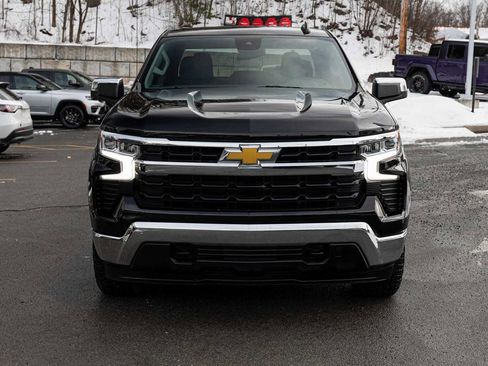 Used 2023 Chevrolet Silverado 1500 LT image 2