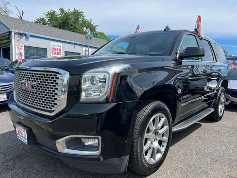 Used 2017 GMC Yukon Denali AWD/4WD image 5