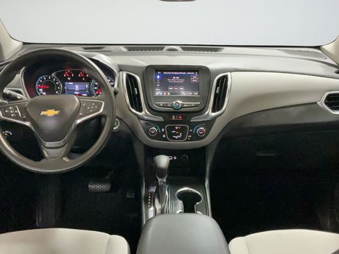 Certified 2024 Chevrolet Equinox LS w/ LS Convenience Package FWD image 12
