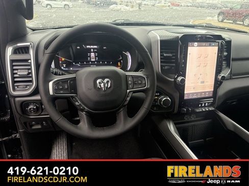 New 2026 RAM 1500 4x4 Crew Cab image 10