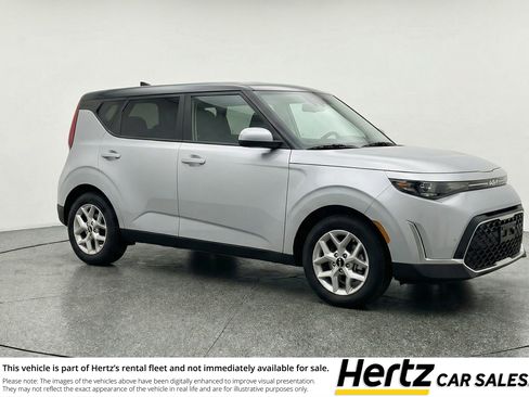 Used 2025 Kia Soul LX w/ LX Technology Package image 1