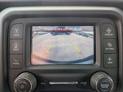 Used 2020 Jeep Wrangler Sport AWD/4WD image 24