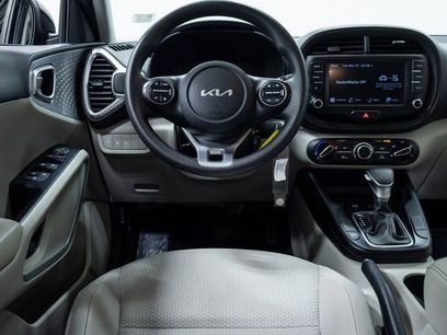 Used 2023 Kia Soul LX w/ LX Technology Package