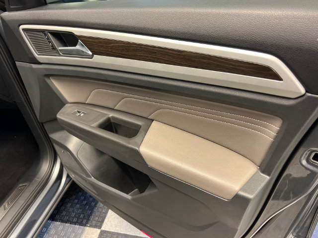 Certified 2023 Volkswagen Atlas SE AWD/4WD image 12