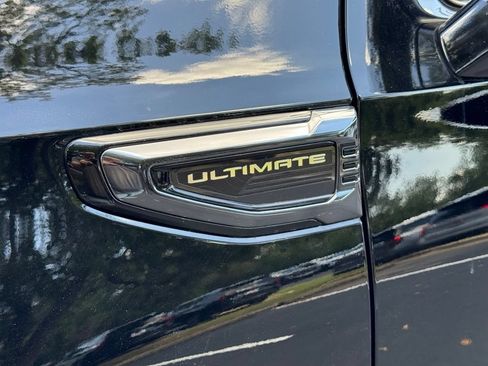 New 2026 GMC Yukon XL Denali Ultimate w/ LPO, Floor Liner Package AWD/4WD image 4
