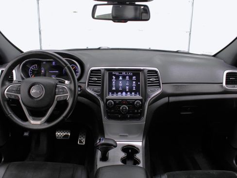 Used 2015 Jeep Grand Cherokee Altitude image 50