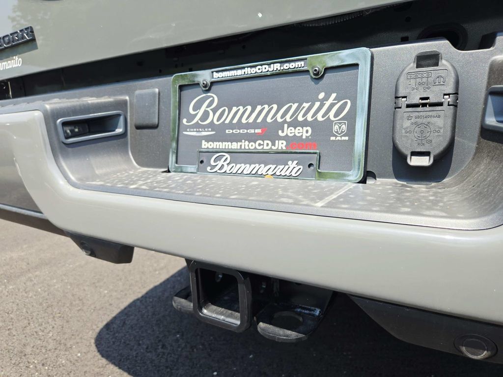 New 2026 RAM 2500 Big Horn AWD/4WD image 10