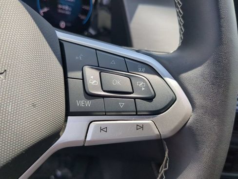 Used 2024 Volkswagen Atlas Cross Sport SE FWD image 27