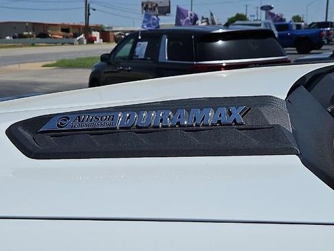 Used 2025 Chevrolet Silverado 2500 ZR2 w/ Technology Package AWD/4WD image 14