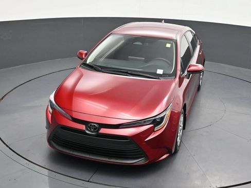 Used 2025 Toyota Corolla LE FWD image 25