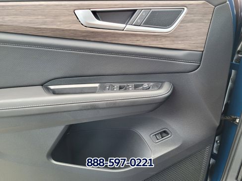 New 2026 Volkswagen Atlas SEL image 23