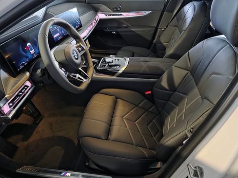 New 2026 BMW 760i xDrive w/ Executive Package AWD/4WD image 7