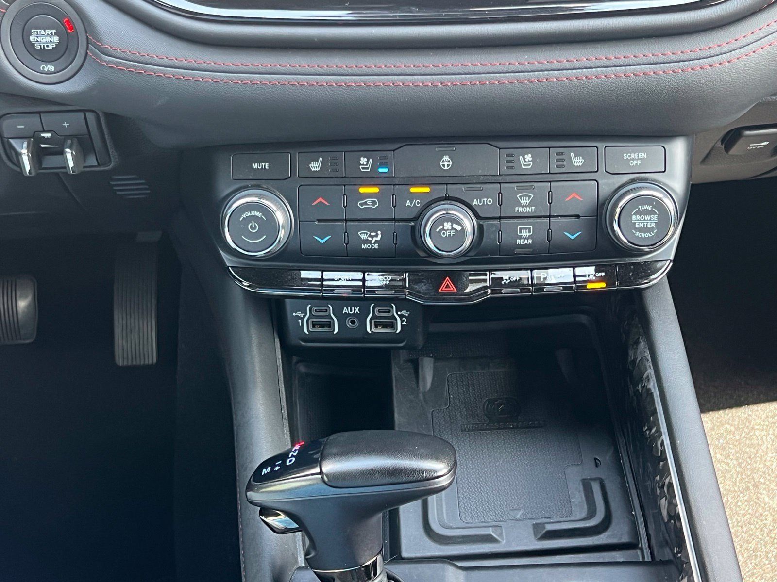 Used 2023 Dodge Durango R/T AWD/4WD image 35