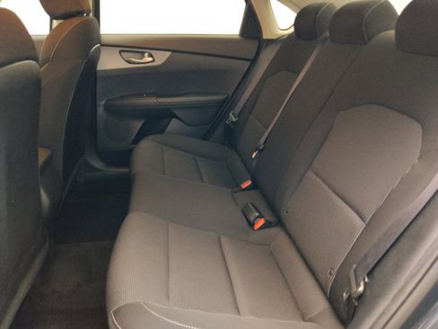 Used 2020 Kia Forte LXS FWD image 18