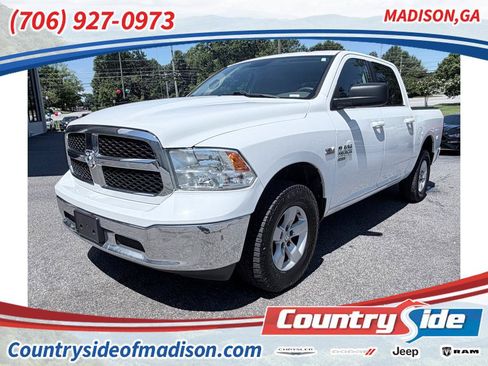 Used 2019 RAM 1500 Classic SLT AWD/4WD image 1