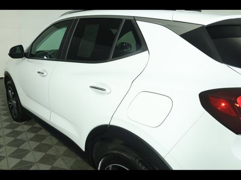 Used 2021 Buick Encore GX Select image 15