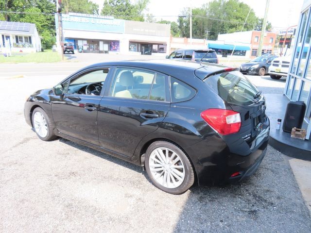 Used 2013 Subaru Impreza 2.0i Premium w/ Alloy Wheel Pkg + Moonroof AWD/4WD image 7