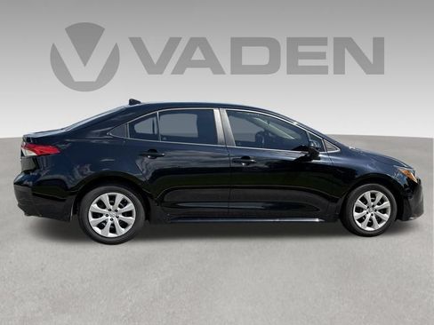 Used 2023 Toyota Corolla LE FWD image 4
