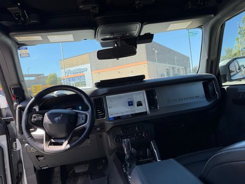 Used 2025 Ford Bronco Outer Banks AWD/4WD image 11